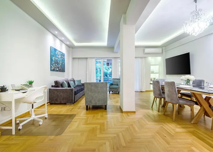Urban Luxury On A Quiet Street In The Center Of Athens