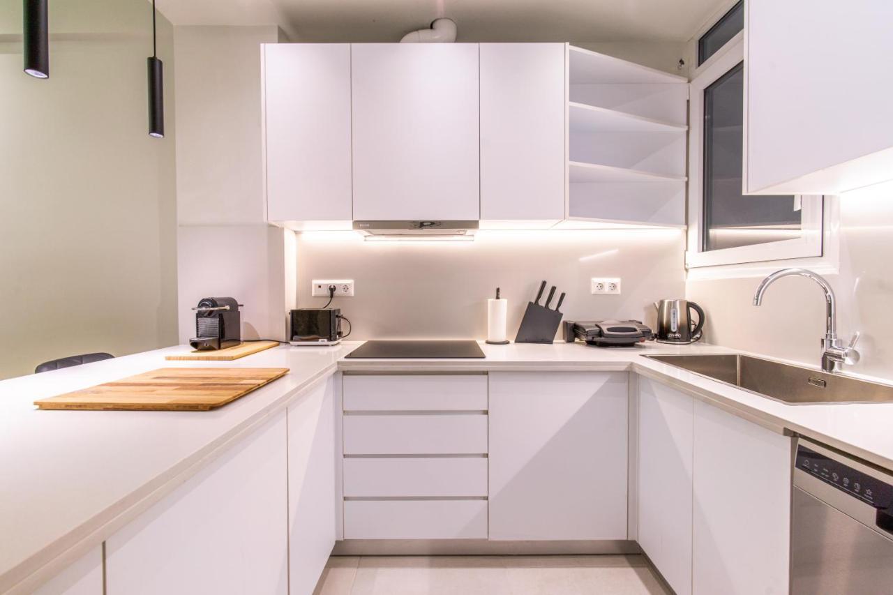 Urban Luxury On A Quiet Street In The Center Of