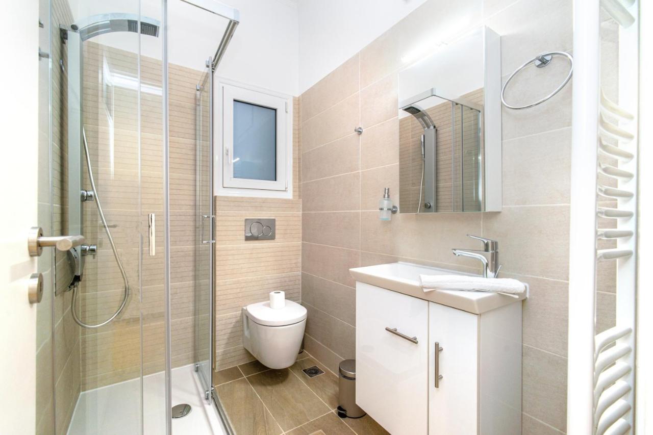 Apartment Urban Luxury On A Quiet Street In The Center Of *
