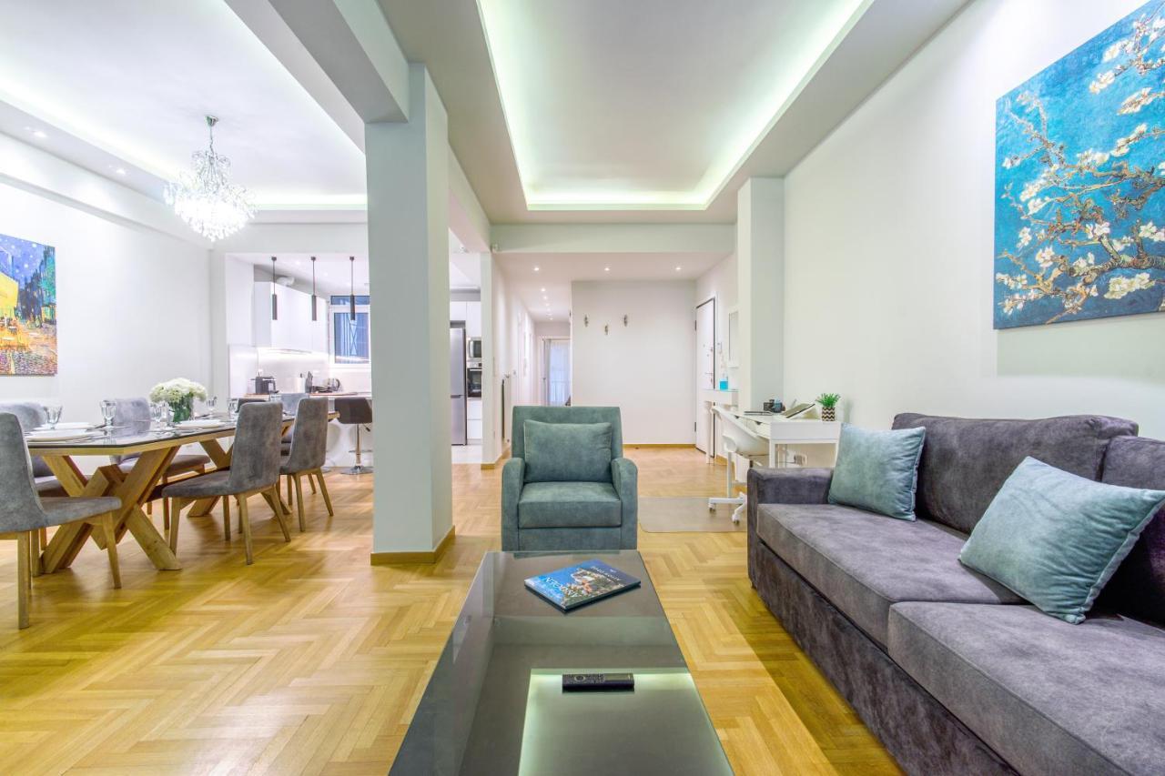 Апартаменты Urban Luxury On A Quiet Street In The Center Of Афины
