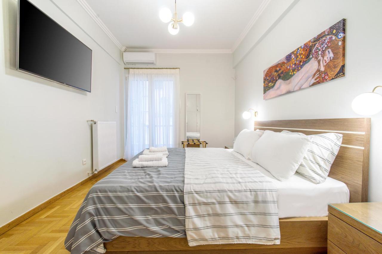 Urban Luxury On A Quiet Street In The Center Of Апартаменты *